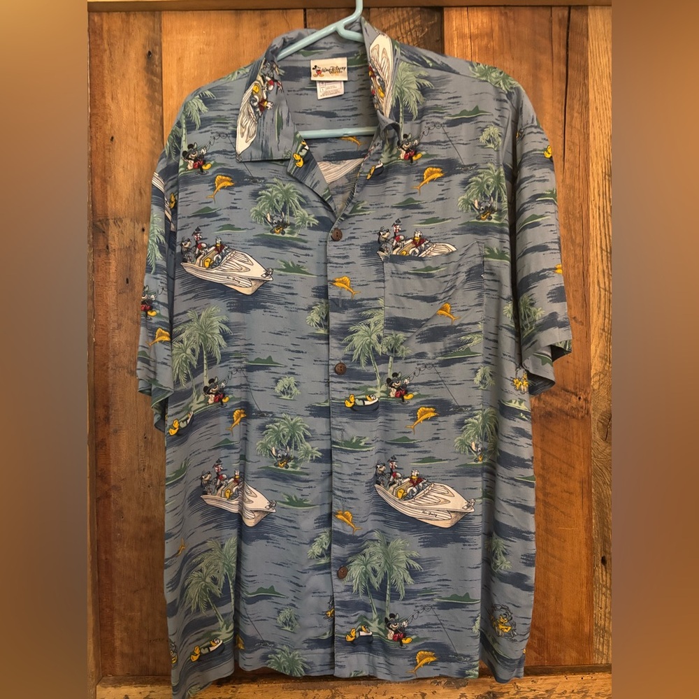 Disney “Mickey and FriendS” Blue Hawaiian Print Men's Shirt - size Large